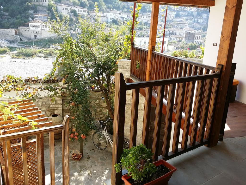Guest House Mangalem بيرات المظهر الخارجي الصورة