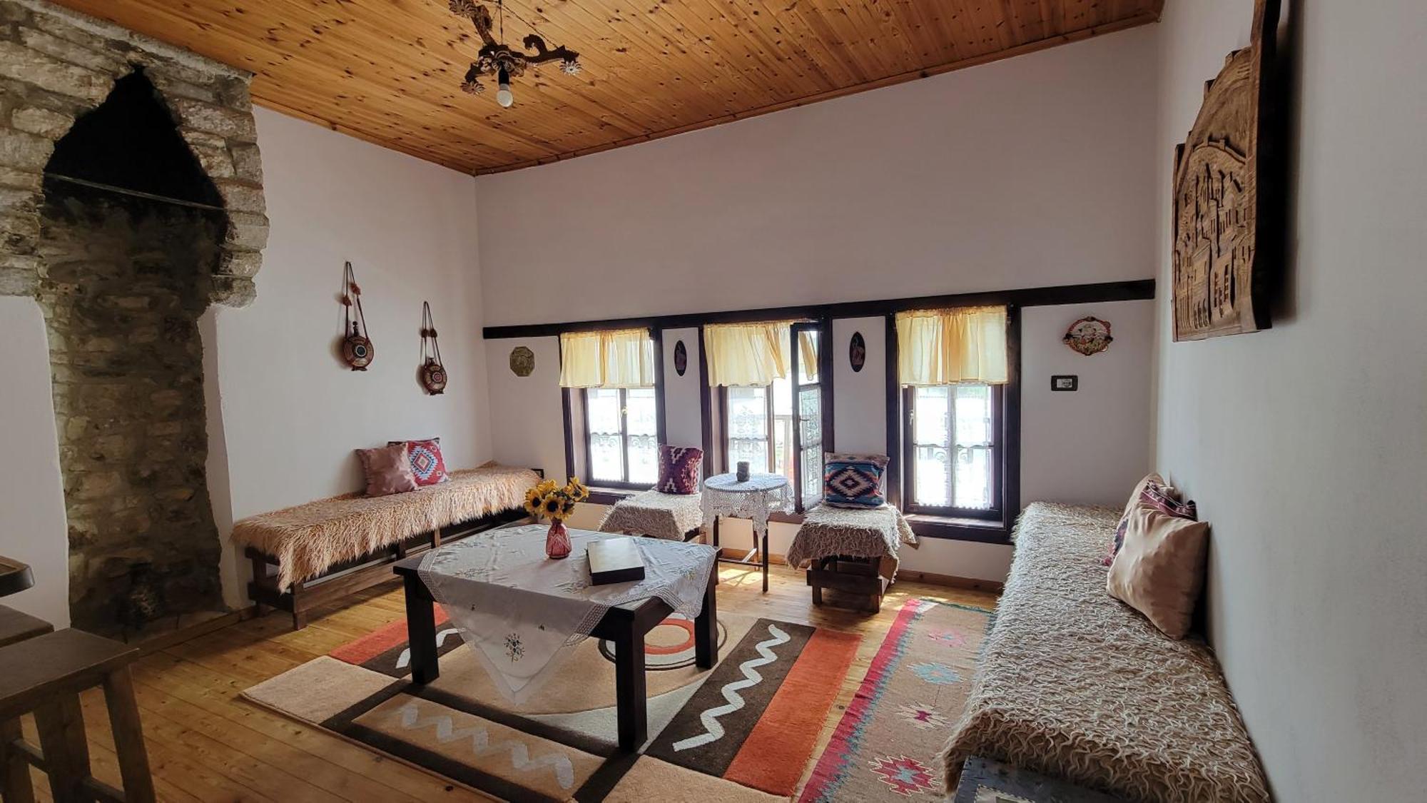 Guest House Mangalem بيرات المظهر الخارجي الصورة