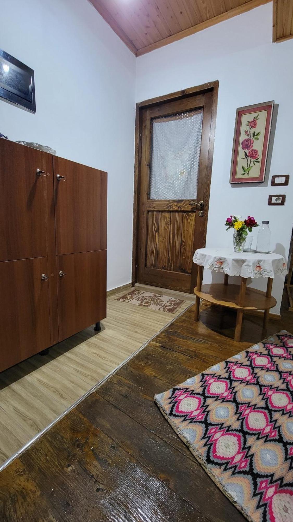 Guest House Mangalem بيرات المظهر الخارجي الصورة