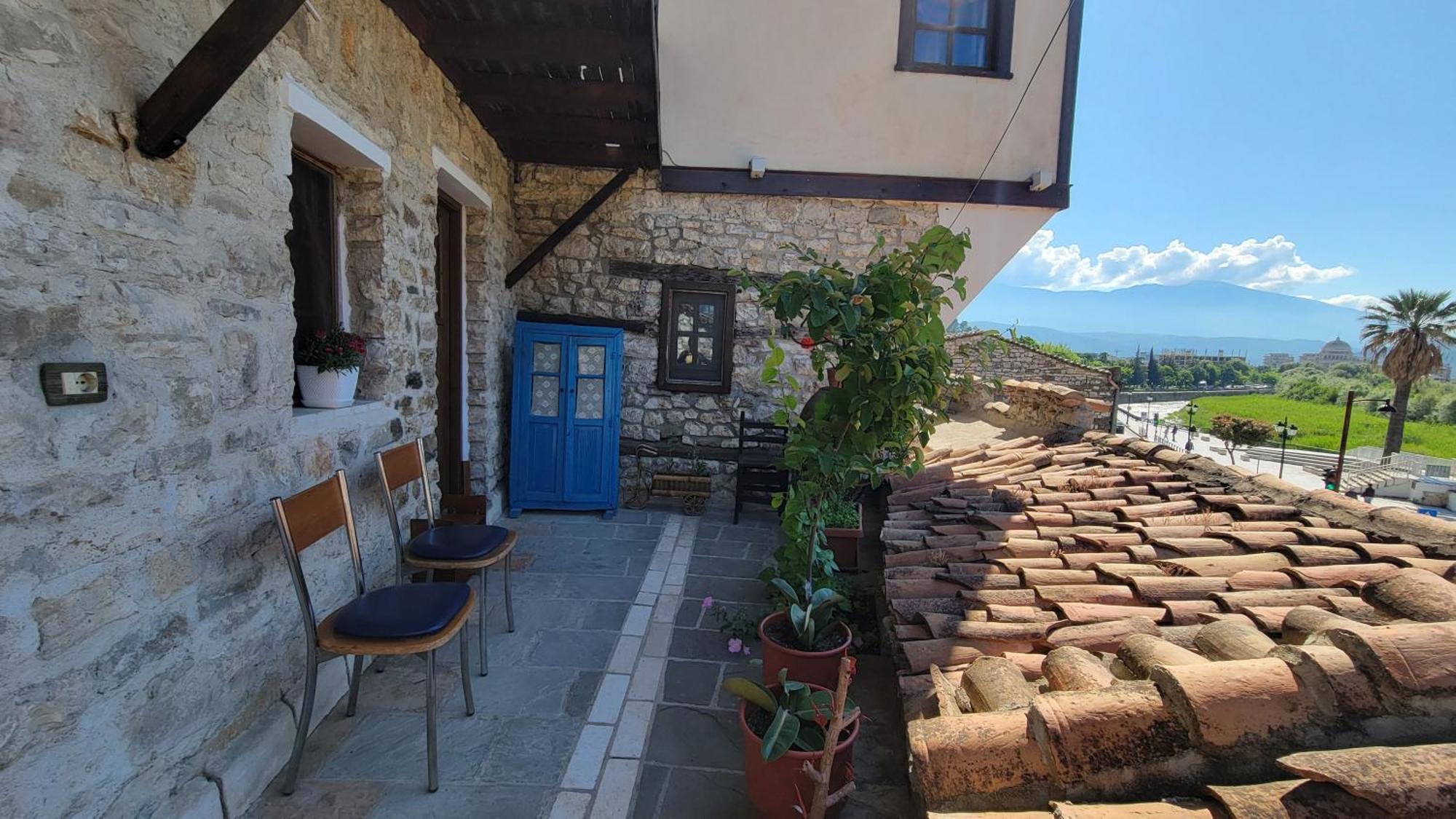 Guest House Mangalem بيرات المظهر الخارجي الصورة