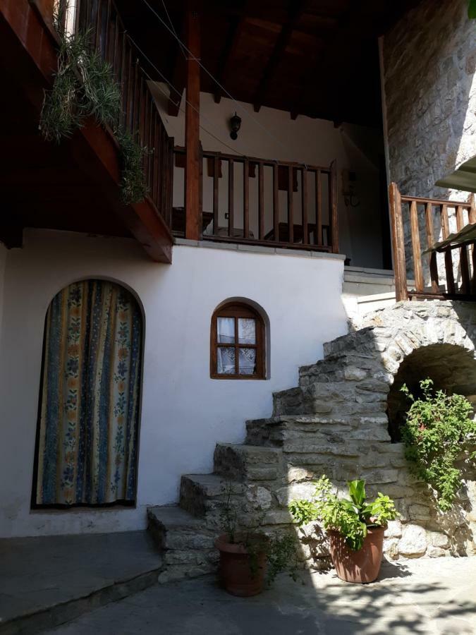Guest House Mangalem بيرات المظهر الخارجي الصورة